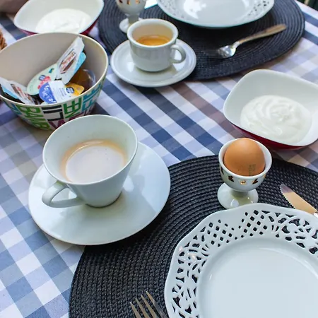 Bed and Breakfast Caligo Stanza Privata In D'epoca Con Giardino E Vista Mare