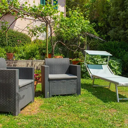 Nocleg ze śniadaniem Caligo Stanza Privata In D'epoca Con Giardino E Vista Mare *