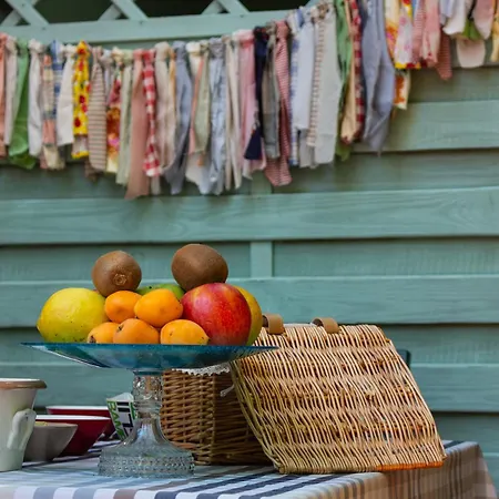 Frühstückspension Caligo Stanza Privata In D'epoca Con Giardino E Vista Mare La Spezia