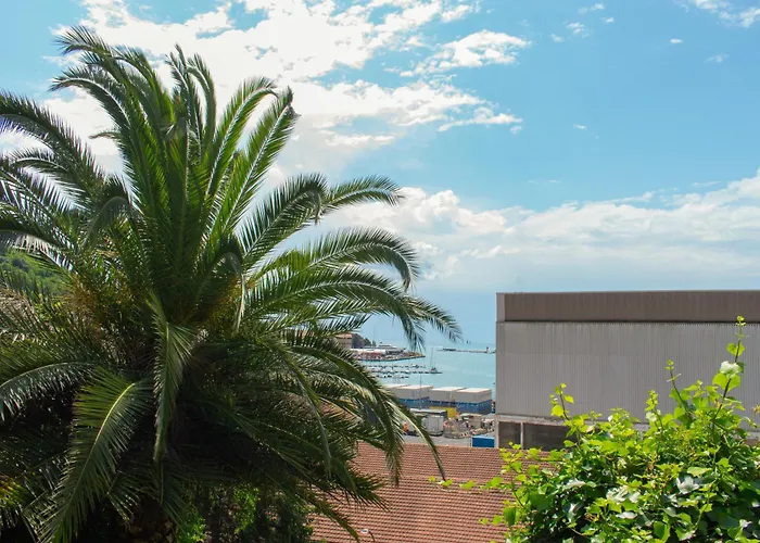 Bed & Breakfast Caligo Secret Garden Vicino Alle Cinque Terre La Spezia