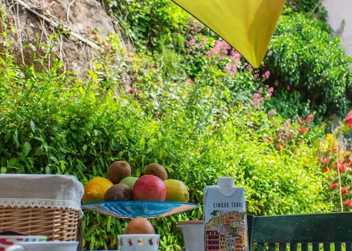 Caligo Secret Garden Vicino Alle Cinque Terre 3*