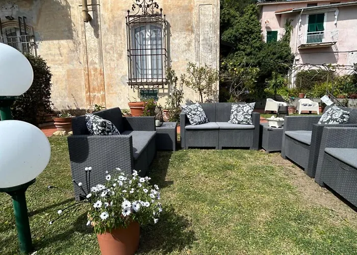 Bed & Breakfast Caligo Secret Garden Vicino Alle Cinque Terre La Spezia